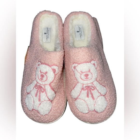 Simply Southern Blush Teddy Bear Slippers - Picture 2 of 4